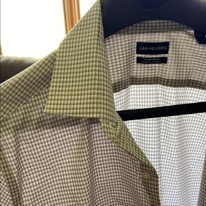 Van Heusen Stain Shield Slim Beige Dress Shirt (16-16.5 x 34/35)